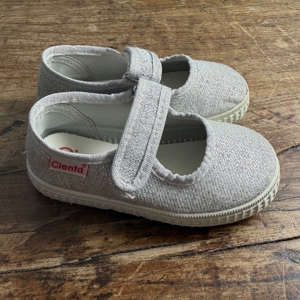 Cienta Girls Silver Metallic Canvas Mary Jane Shoes Size 22 Made in Spain